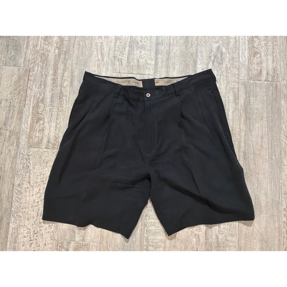 Tommy Bahama Relax Mens 38 Black 100% Silk Pleated Shorts Tropical Island Wear